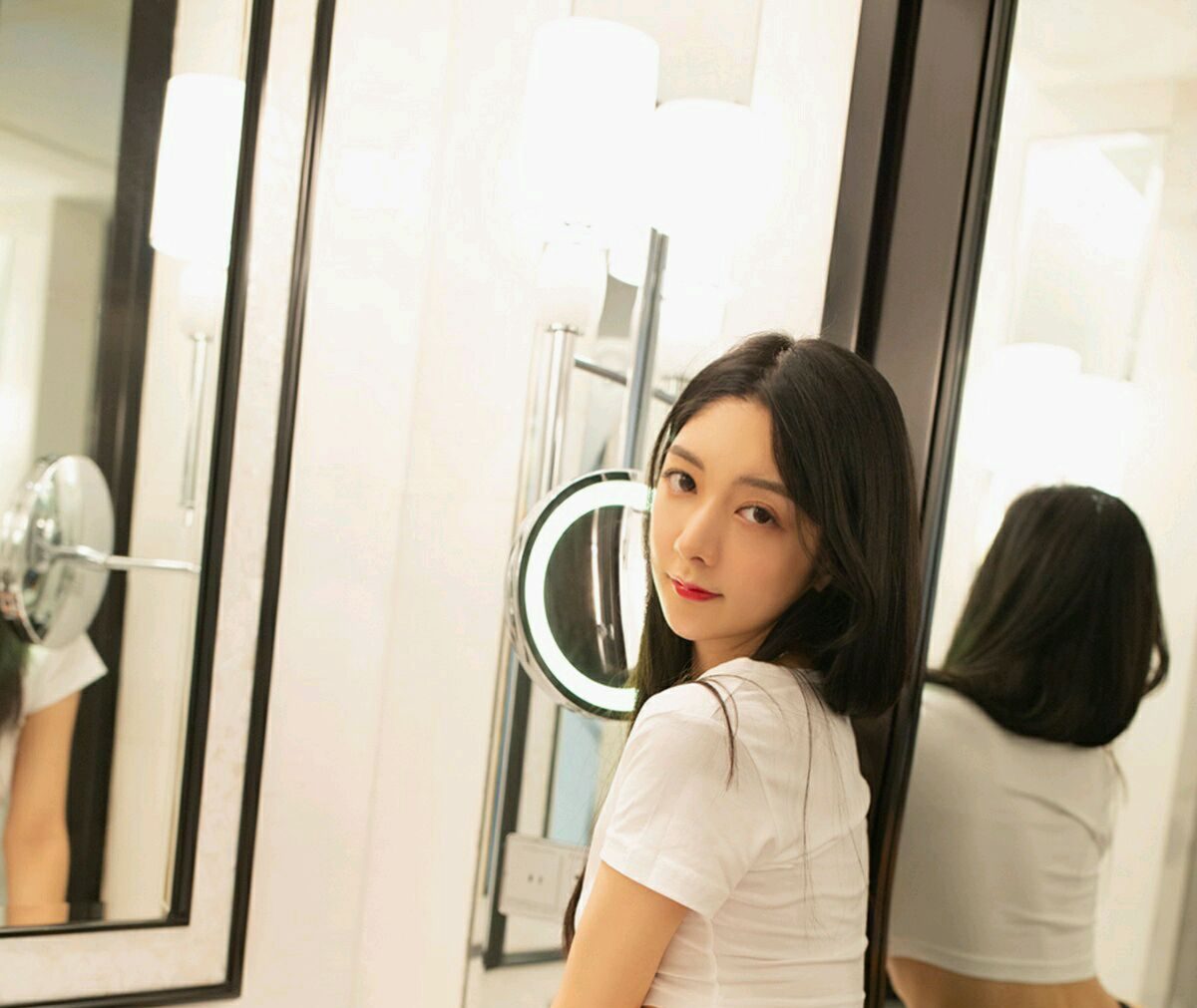 angela小热巴 性感小秘书写真套图合集下载