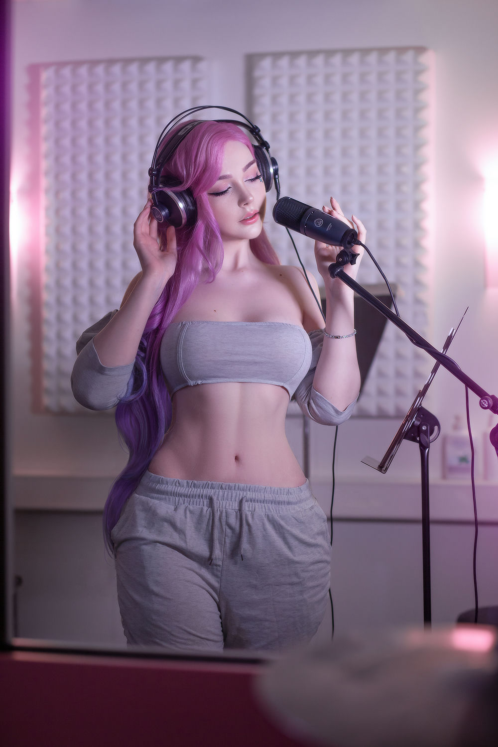 SayatheFox 浴室性感魅惑写真套图合集下载