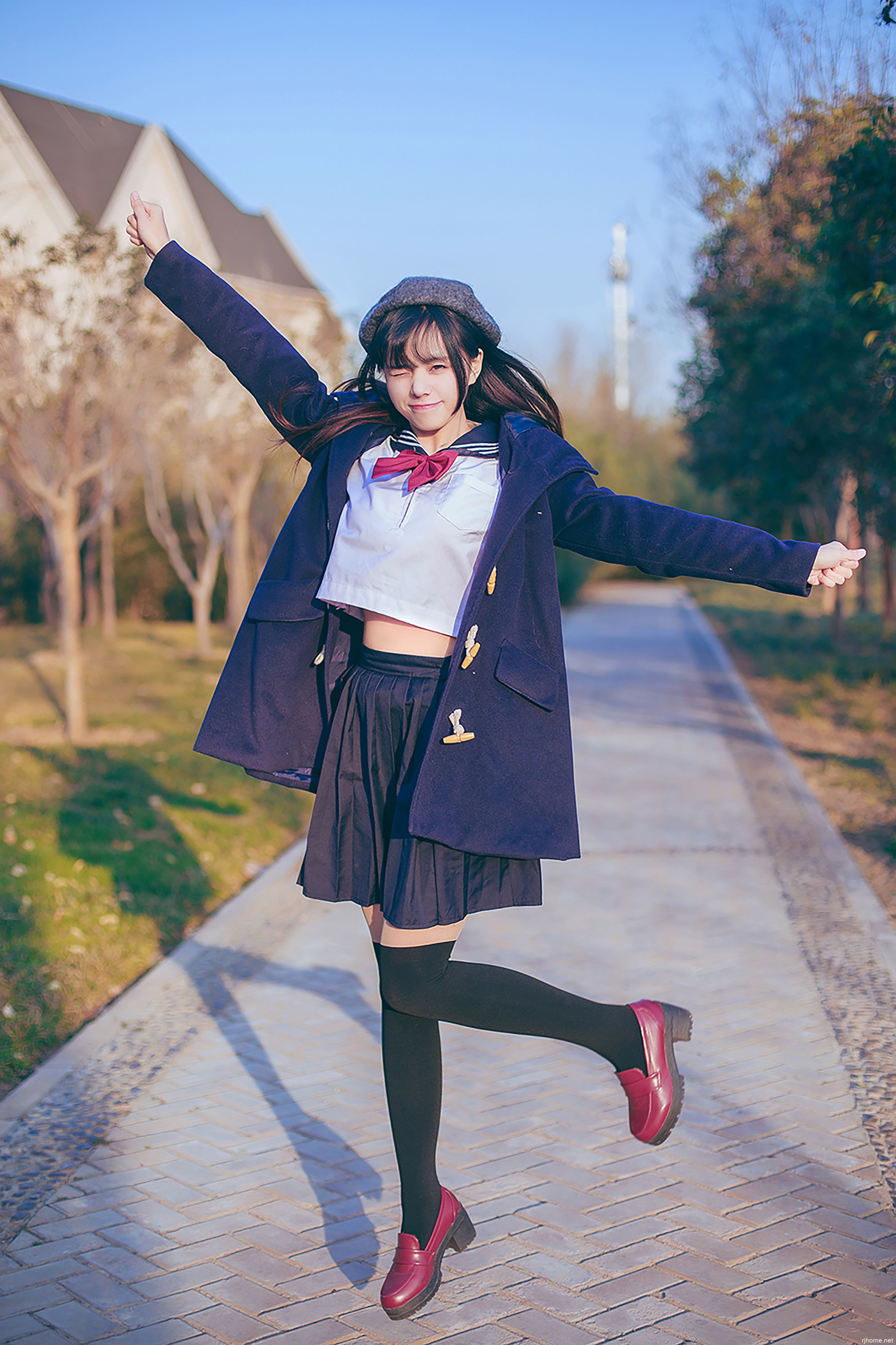 小野妹子w  校服双马尾自拍福利写真图片合集下载 小野妹子w  校服双马尾自拍福利写真图片合集下载