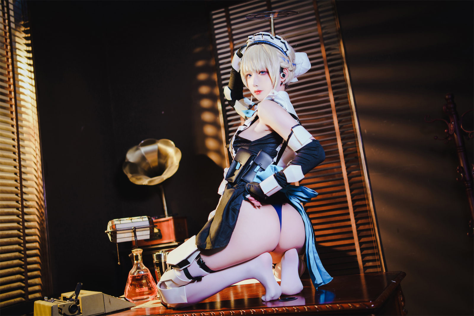 封疆疆 黑丝御姐写真图片资源合集下载