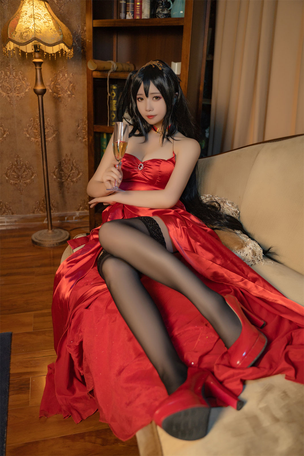 墨玉M 性感魅惑cos写真套图合集下载