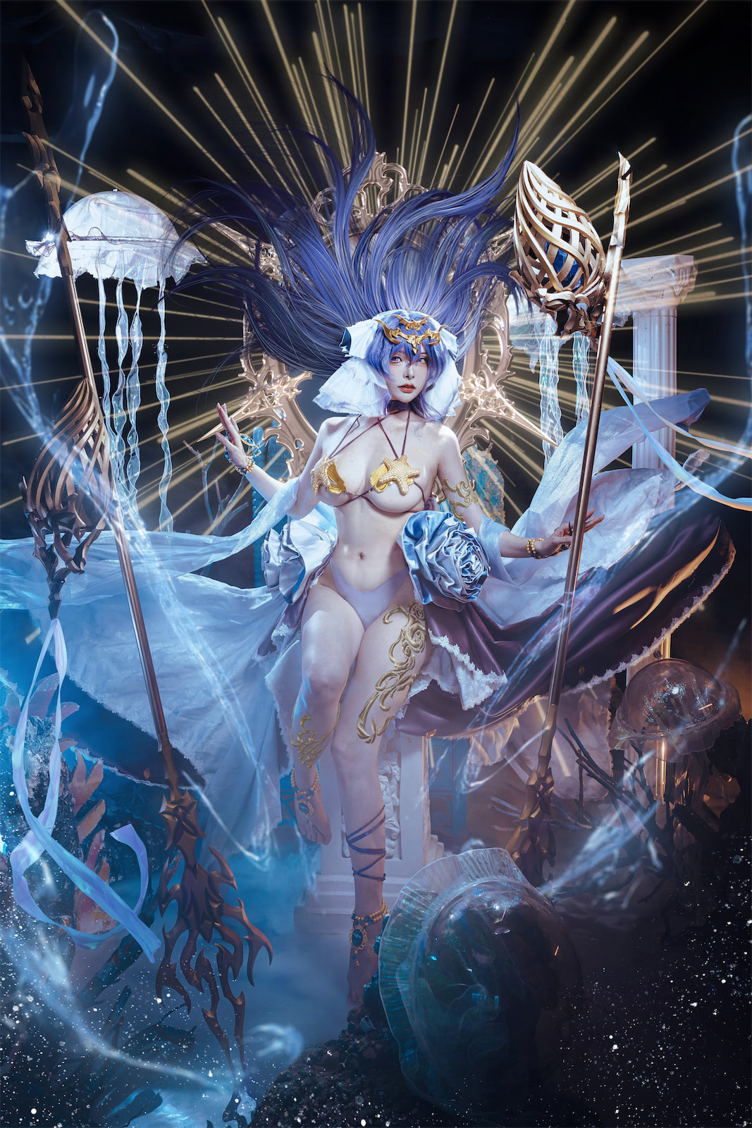 秋和柯基（夏小秋秋秋）丰满美臀自拍写真及视频资源下载