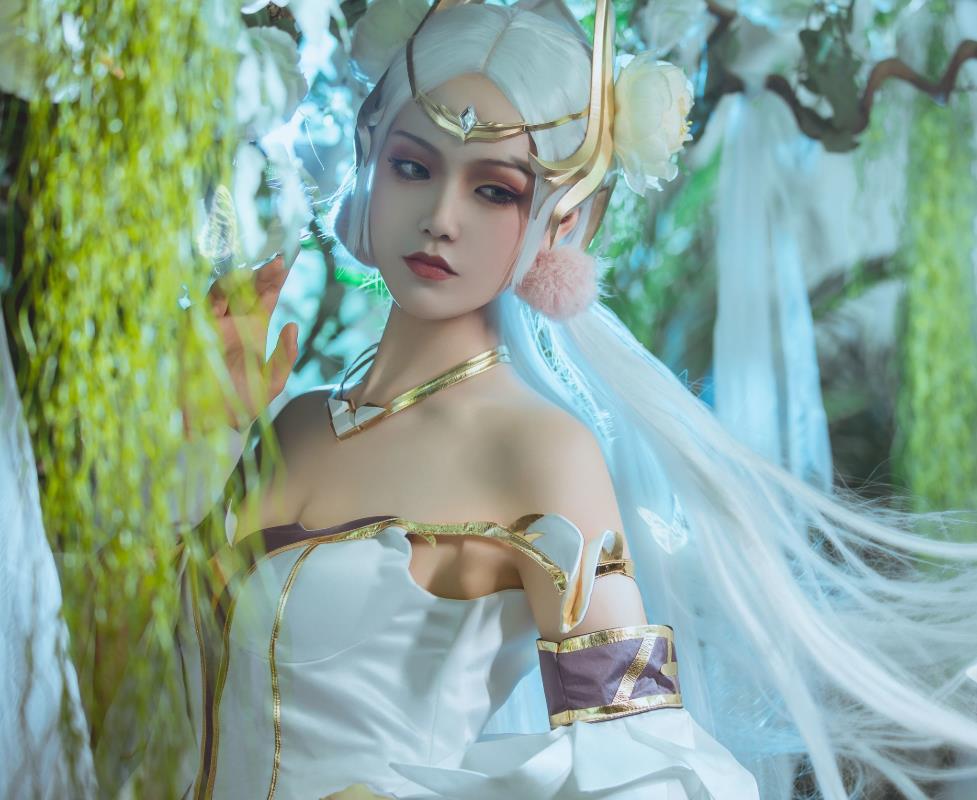 戚顾儿MIKI 高颜值coser高清写真合集下载