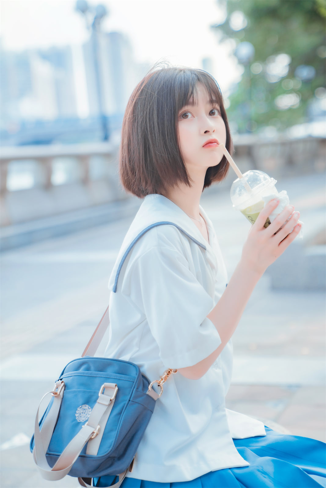 河豚抚子 比基尼温泉少女 私房写真套图合集下载