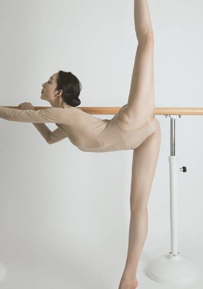 清清 GALLI嘉丽写真图包合集下载