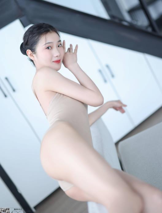 茜茜 舞蹈生日记写真图包合集下载 茜茜 舞蹈生日记写真图包合集下载