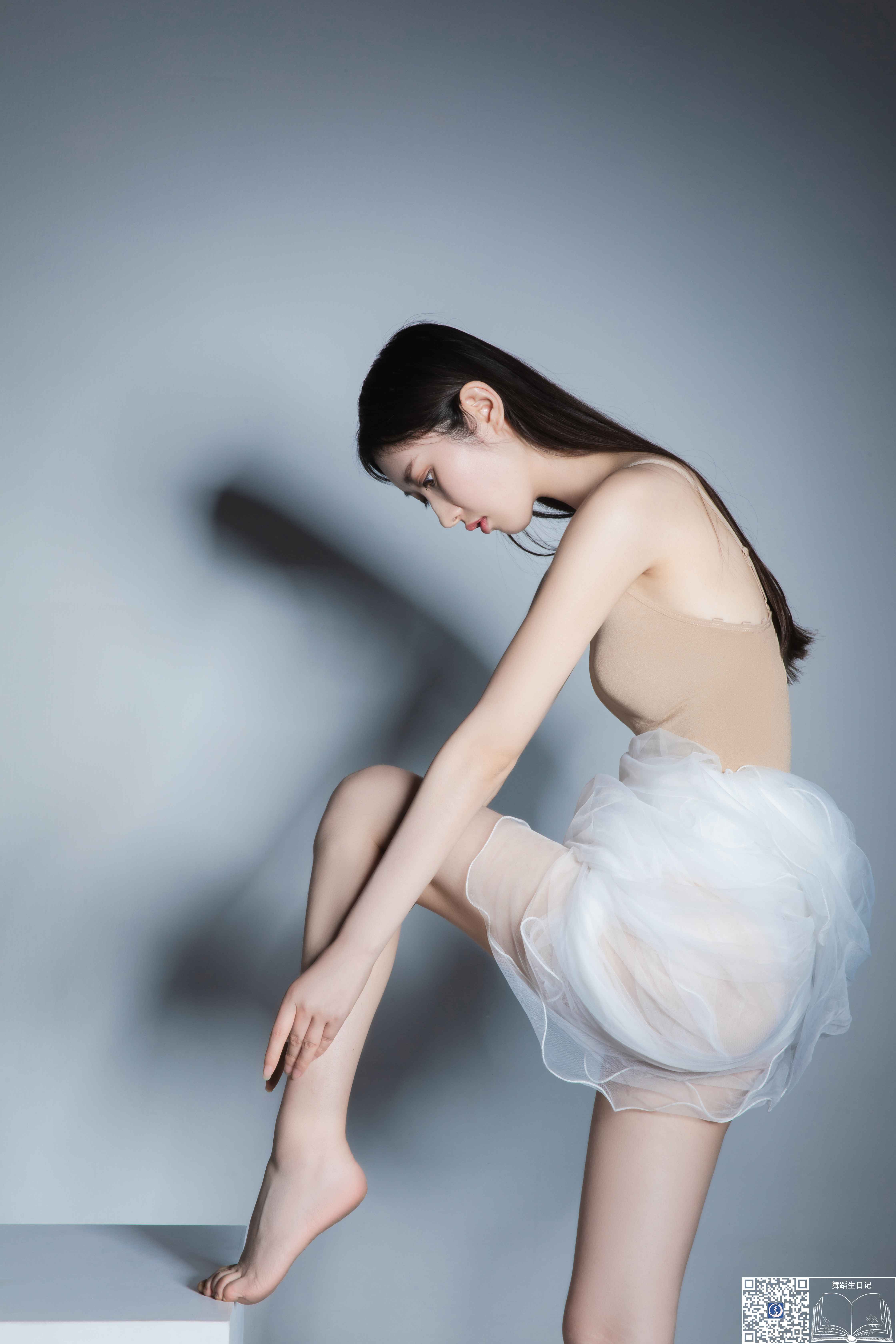 黛西 舞蹈生日记写真资源在线看图