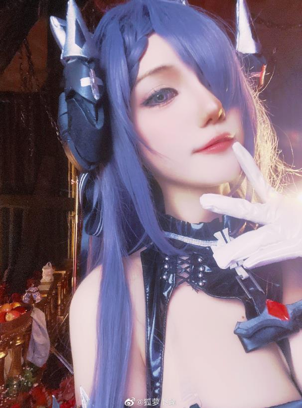 狐萝卜呦 黑丝旗袍御姐写真图包合集下载