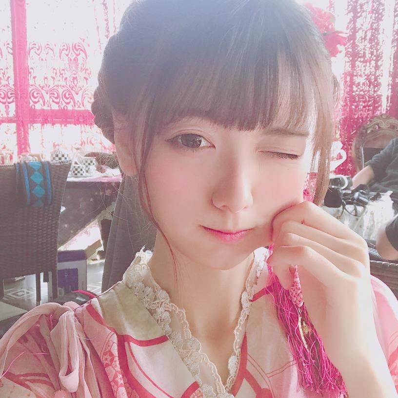 陆卿卿 NO.01 Lo娘 [14P-49MB]