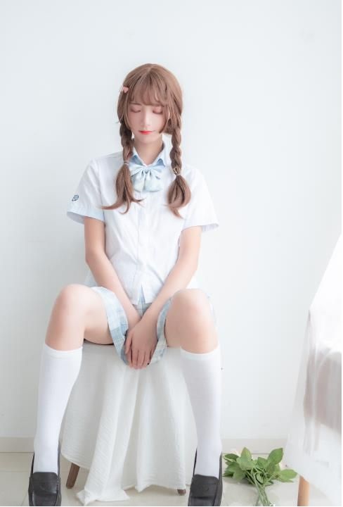 西瓜少女 黑丝百合私密照片合集下载