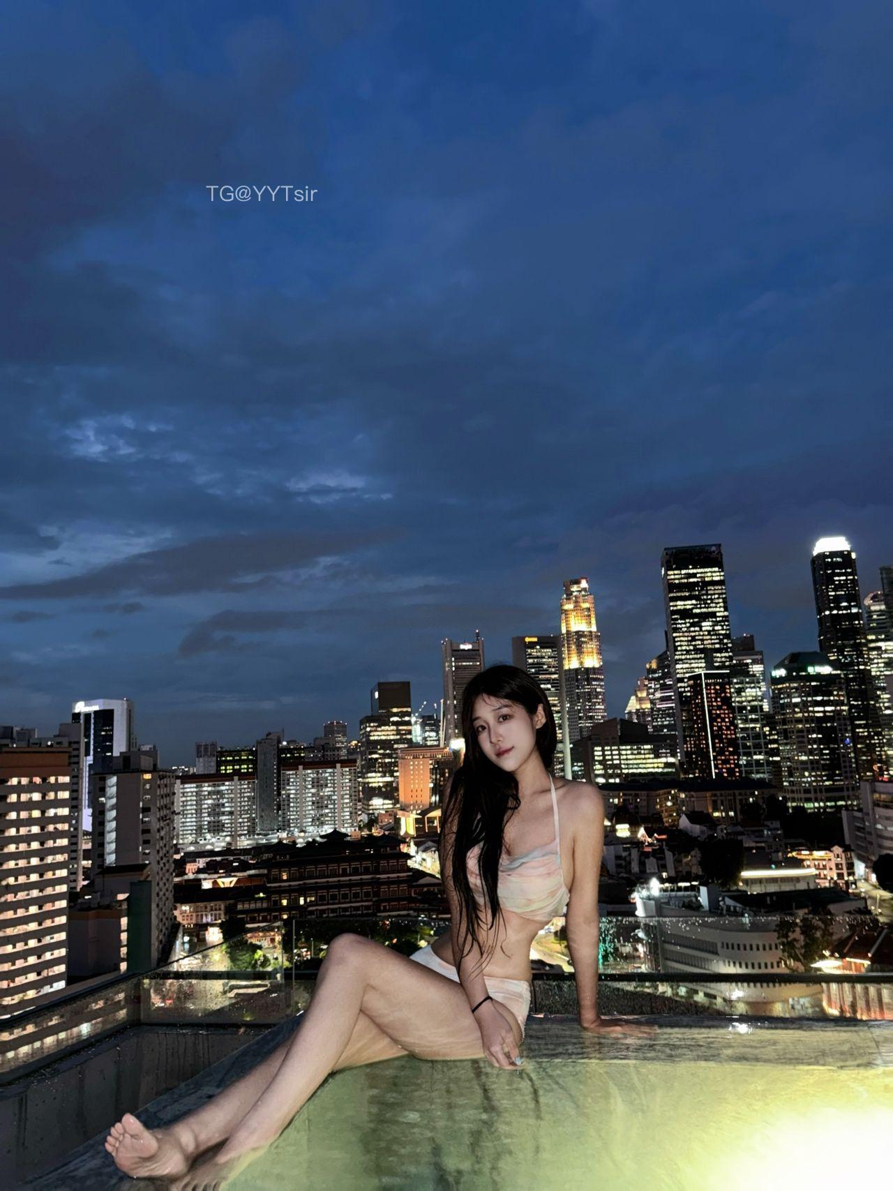 静静爱吃糖 巨乳美女 微密圈写真图片以及视频合集下载