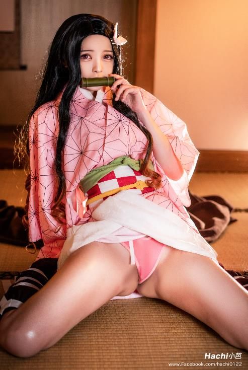 hachi小芭 宅男福利写真图片以及视频合集下载