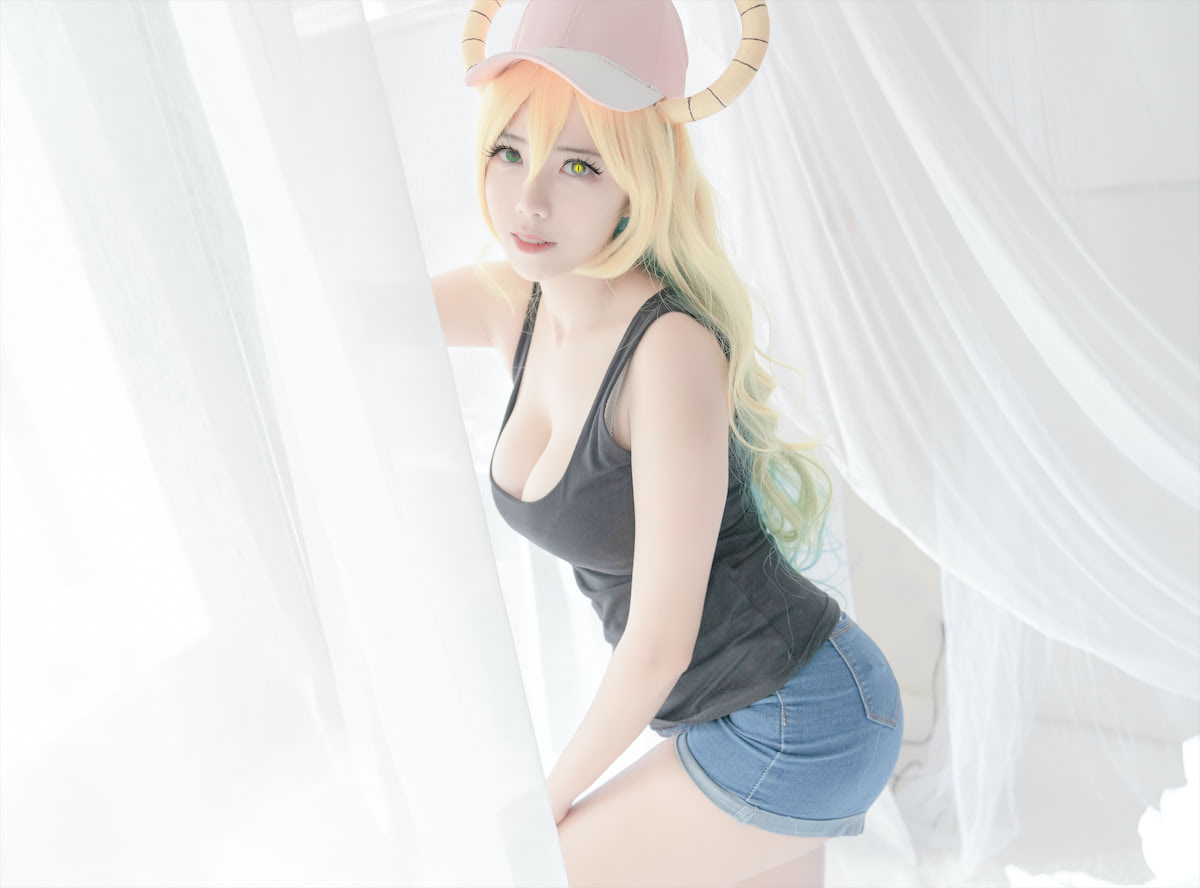 塔塔Lo1iTa 泳衣学姐精品写真图包合集下载