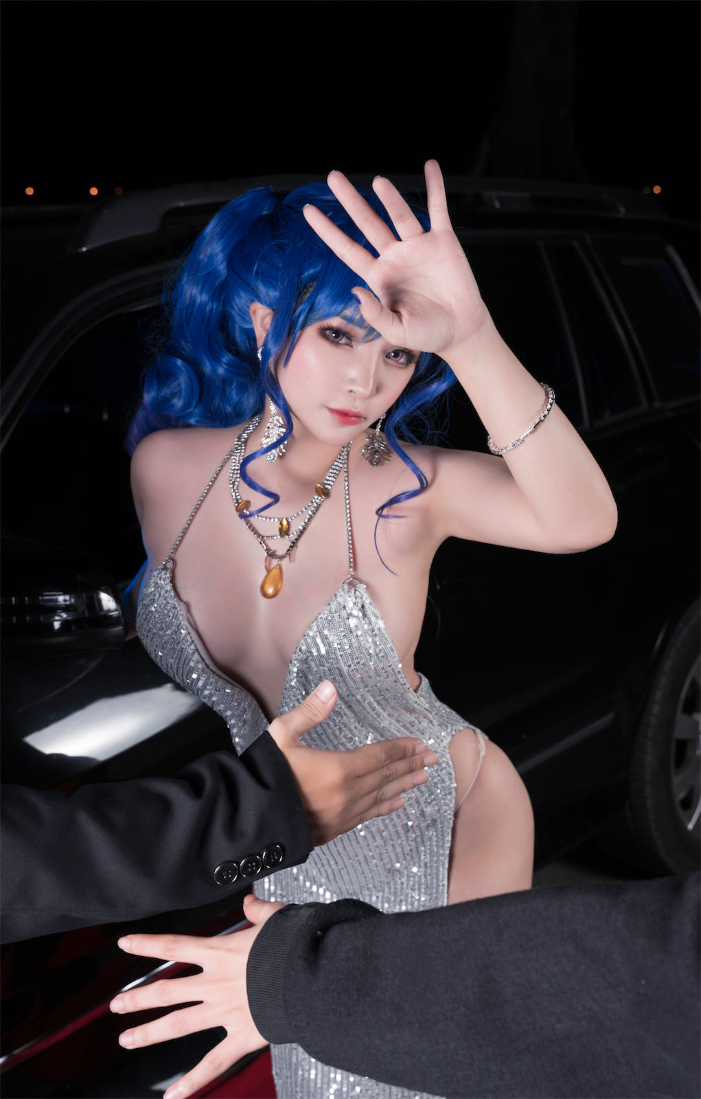 Uy Uy 性感巨乳美女Cosplay写真套图合集下载