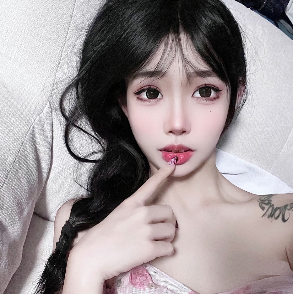 妮老师 御姐丝袜美足互动 微密圈写真资源合集下载