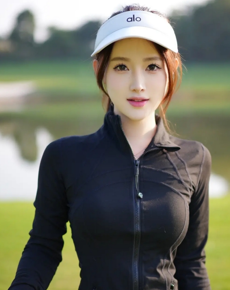 小CC在这 御姐范黑丝高跟 写真资源下载