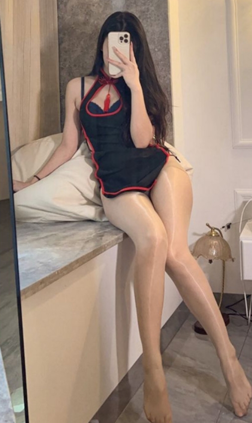 MiNi苑苑 网格丝袜御姐控 微密圈写真资源合集