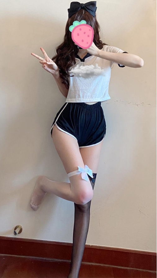 草莓酸奶 水手服少女制服诱惑 微密圈写真资源下载