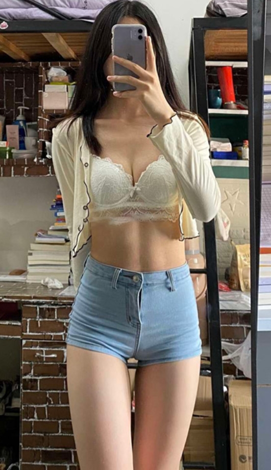 小贝 锁骨杀白丝萝莉 微密圈写真全集下载