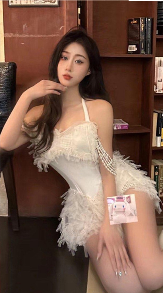 Biubiu呼 波点白丝萝莉 微密圈写真图包下载