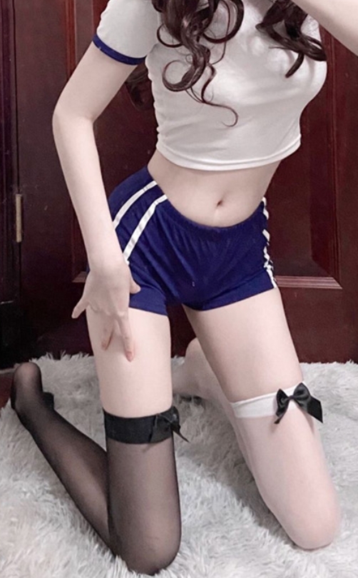 草莓酸奶 水手服少女制服诱惑 微密圈写真资源下载