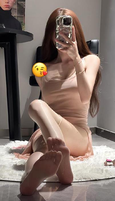 是腿腿耶 制服诱惑 写真套图合集下载