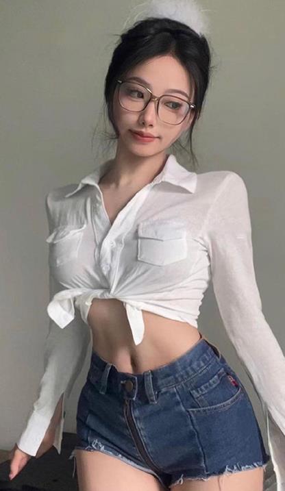 MImi蛋儿 女仆装萝莉控 微密写真套图下载