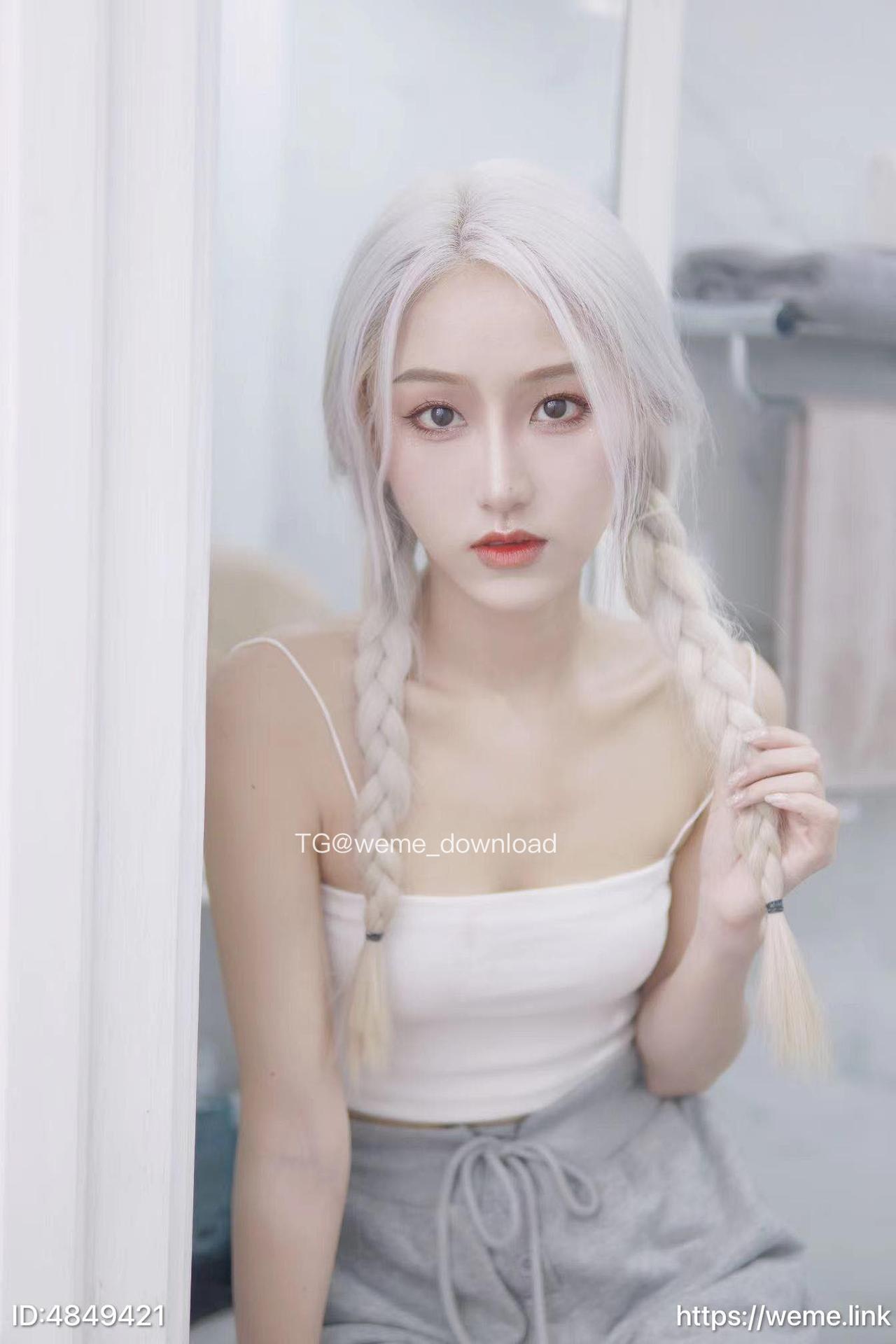 秘秘 纯欲风丝袜美腿福利 写真资源合集下载