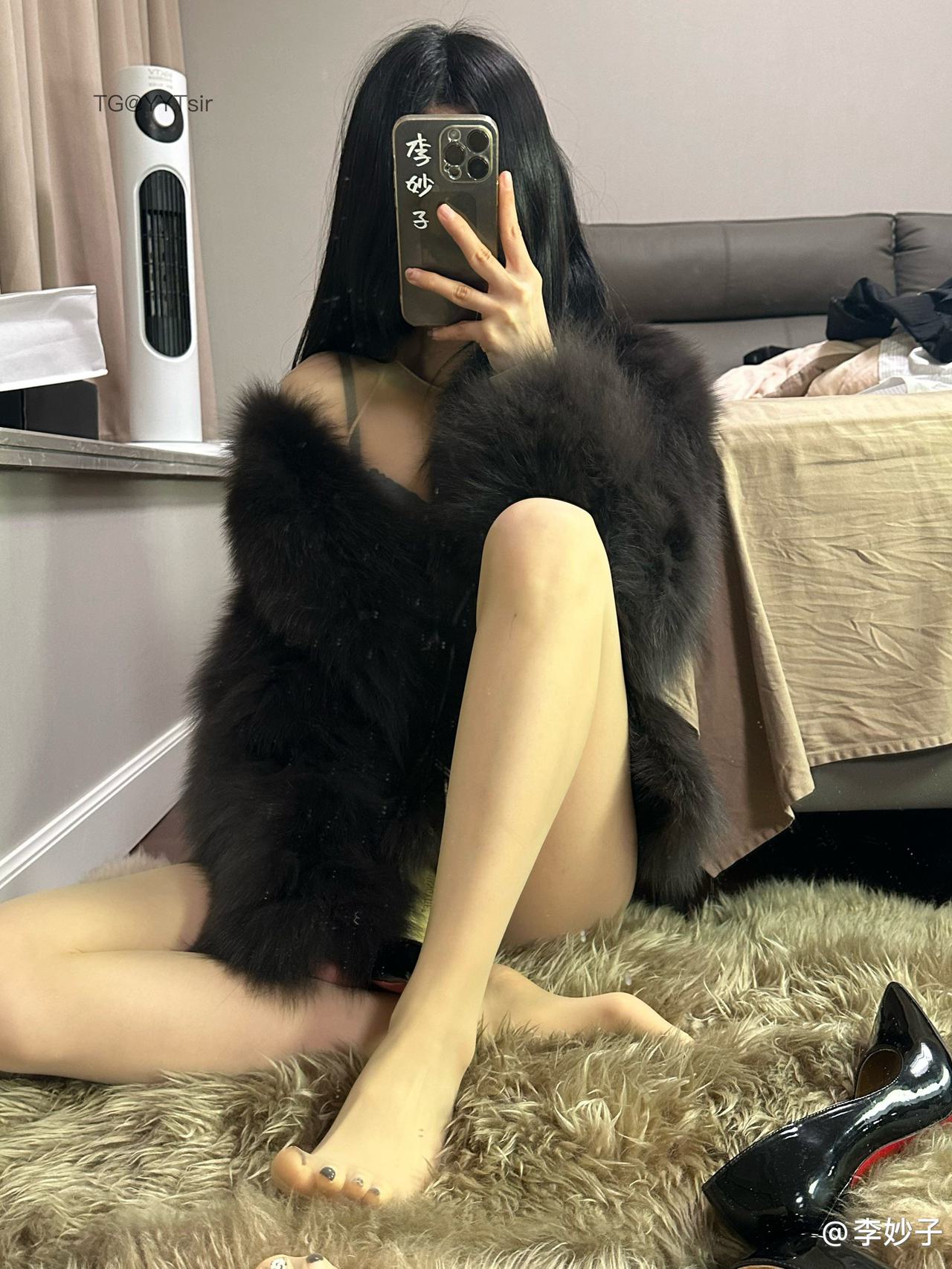 李妙子 办公室OL丝袜福利 写真资源包合集下载