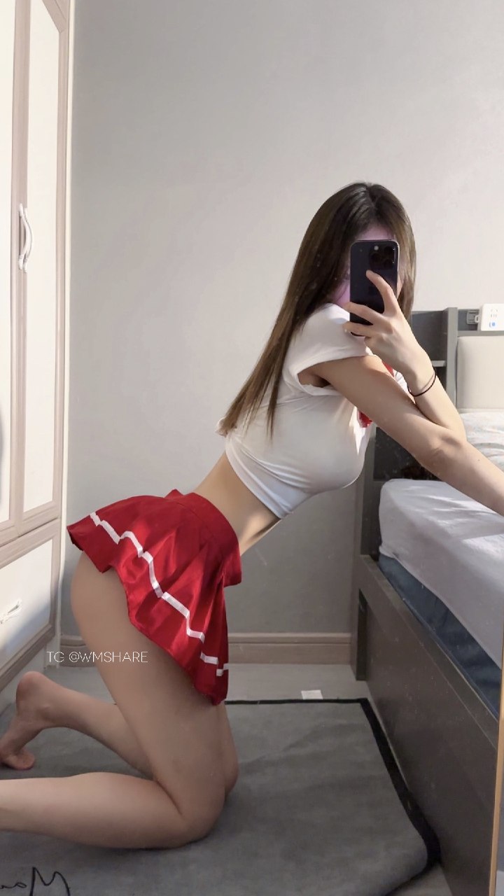 瑜七 水手服少女制服诱惑 微密圈写真资源合集