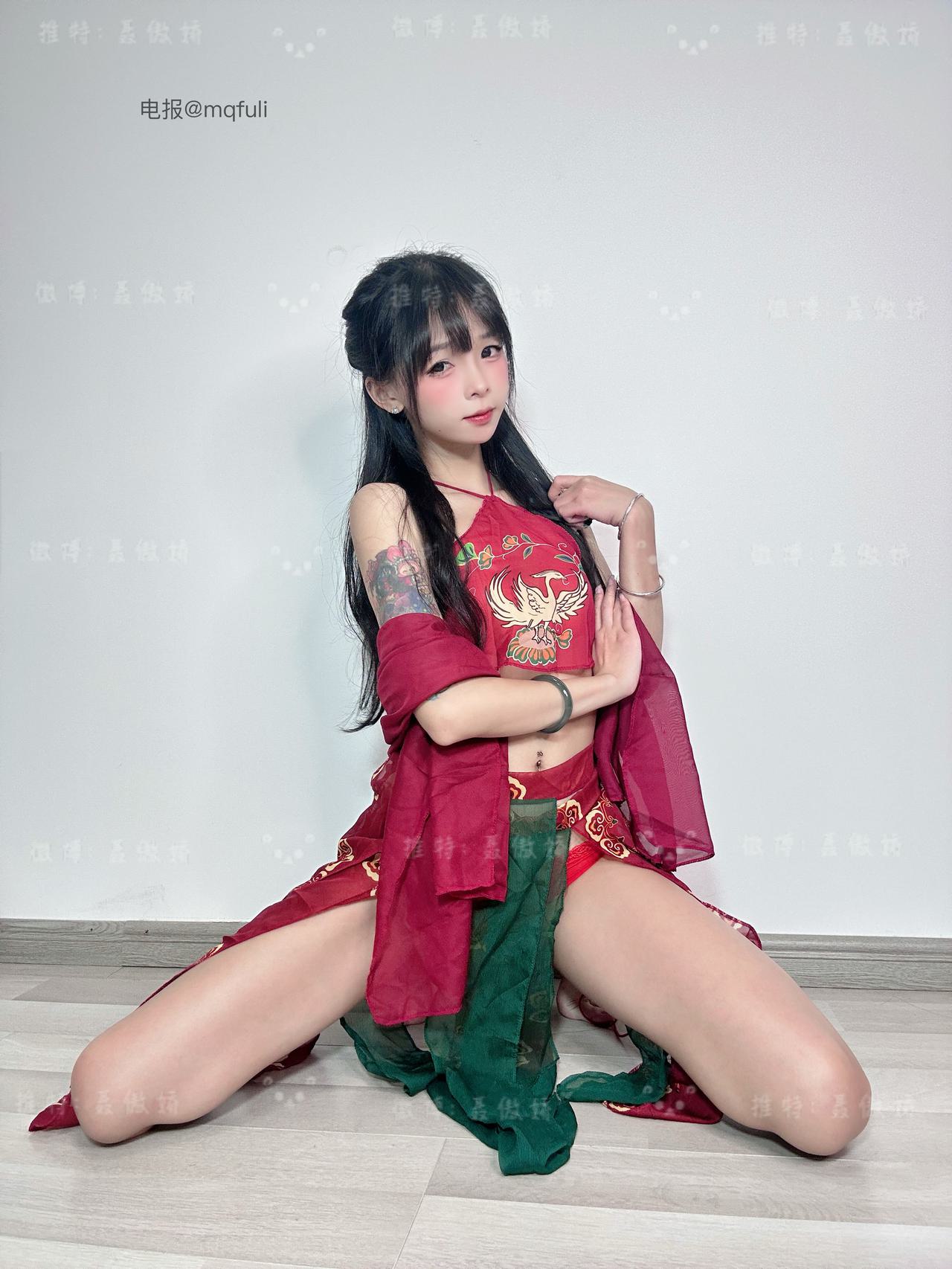 聂傲娇 蜂腰翘臀黑丝御姐 微密圈图包合集下载