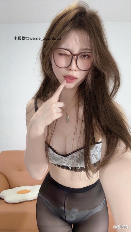 甜子哟 泳装巨乳美女 微密写真全集下载