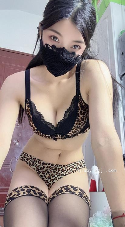 晓兮s/是晓兮呀 蜜桃臀丝袜美女写真资源以及视频合集下载