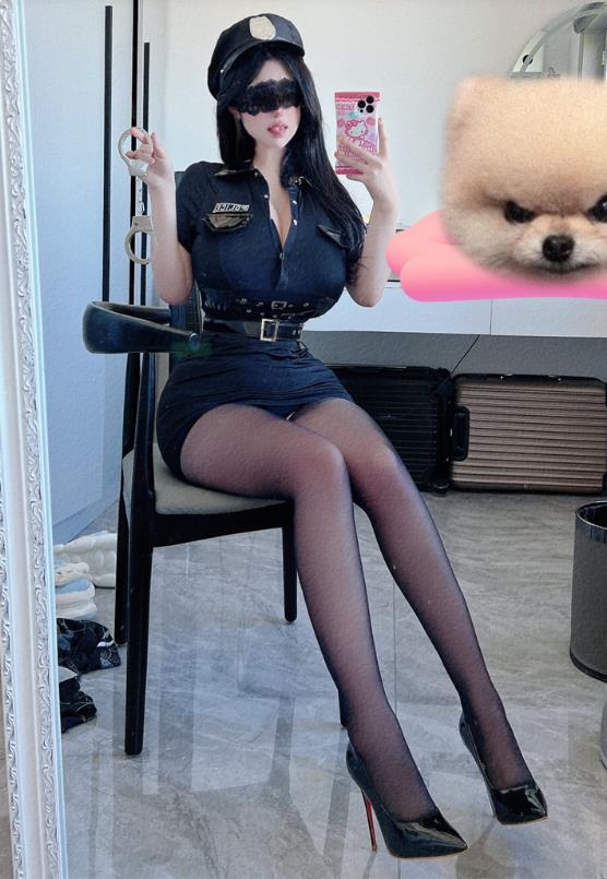 超大奈宝 蛮腰巨乳美女 写真图片以及视频合集下载 超大奈宝 蛮腰巨乳美女 写真图片以及视频合集下载