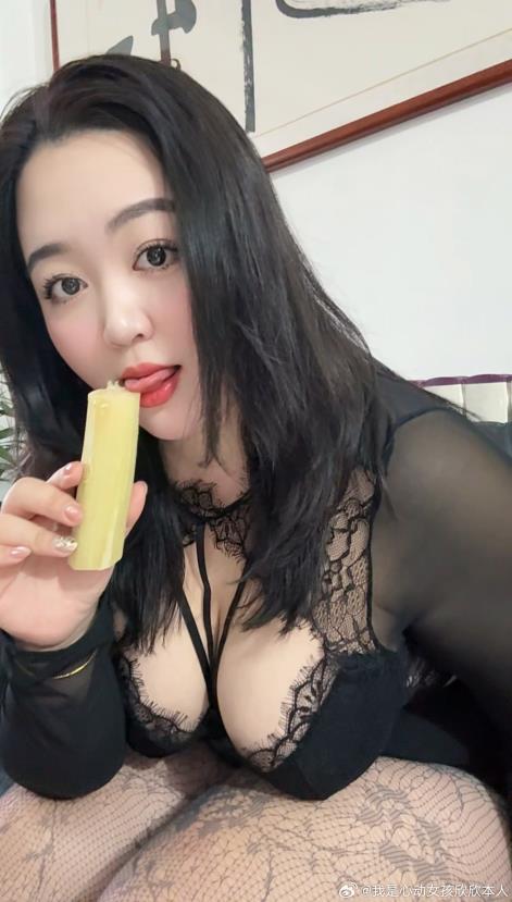 我是心动女孩欣欣本人/大唐杨贵妃 丰满巨乳美女写真资源及视频合集下载