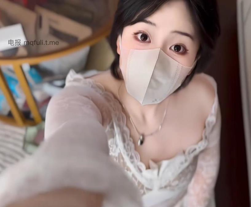 莱昂纳盈 蜜桃臀美女写真资源及视频合集下载