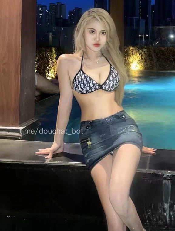 朴羽琦 玉足美腿福利 铁粉空间性感写真资源合集下载