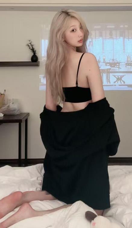 qin秦宋 秘语空间付费写真资源合集下载 qin秦宋 秘语空间付费写真资源合集下载