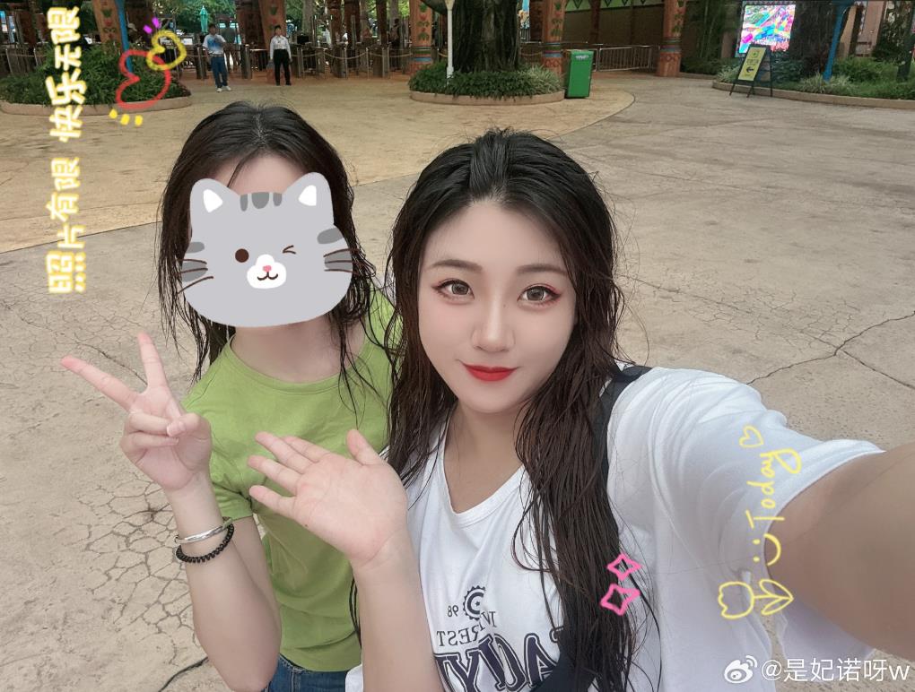 是妃诺呀w 微博美女日常美拍写真图集及视频合集下载