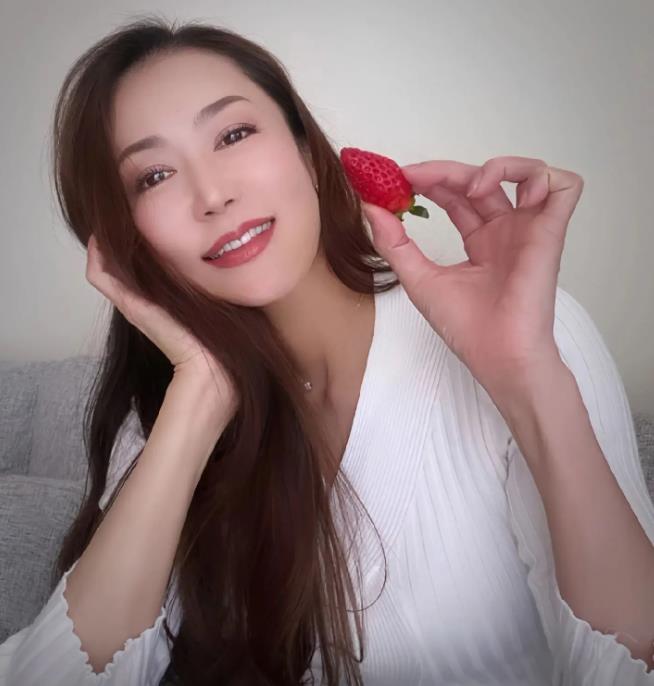 是涵涵姐 抖音日常养眼视频图集下载 是涵涵姐 抖音日常养眼视频图集下载