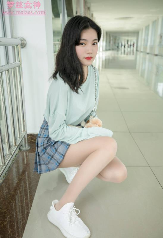 酥酥 小白鞋丝袜少女写真图集资源合集下载
