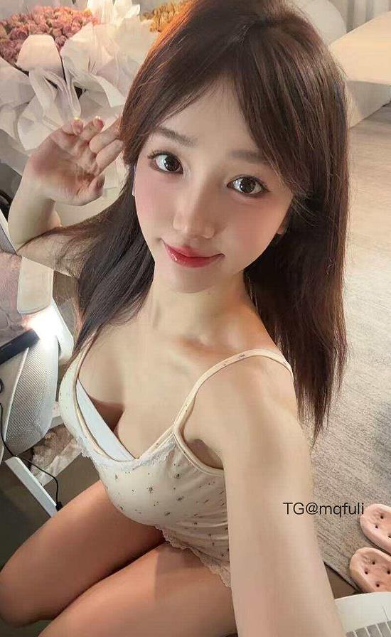 小天使宝宝 白丝美腿福利写真图片以及视频资源合集【12P9V】