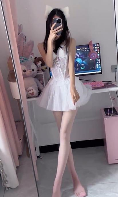 小杏仁/小杏儿 校服控福利写真图包及视频合集下载 小杏仁/小杏儿 校服控福利写真图包及视频合集下载