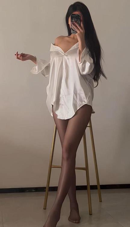 小野汜樱 猫耳娘丝袜少女福利写真资源合集下载