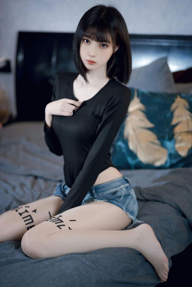 许岚lan 写真资源合集下载 许岚lan 写真资源合集下载