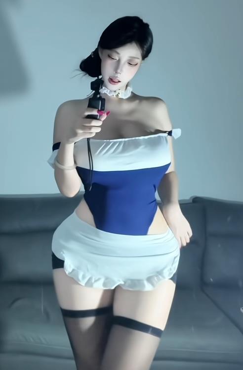 yaoyao 纤腰巨乳美女岛遇写真资源下载