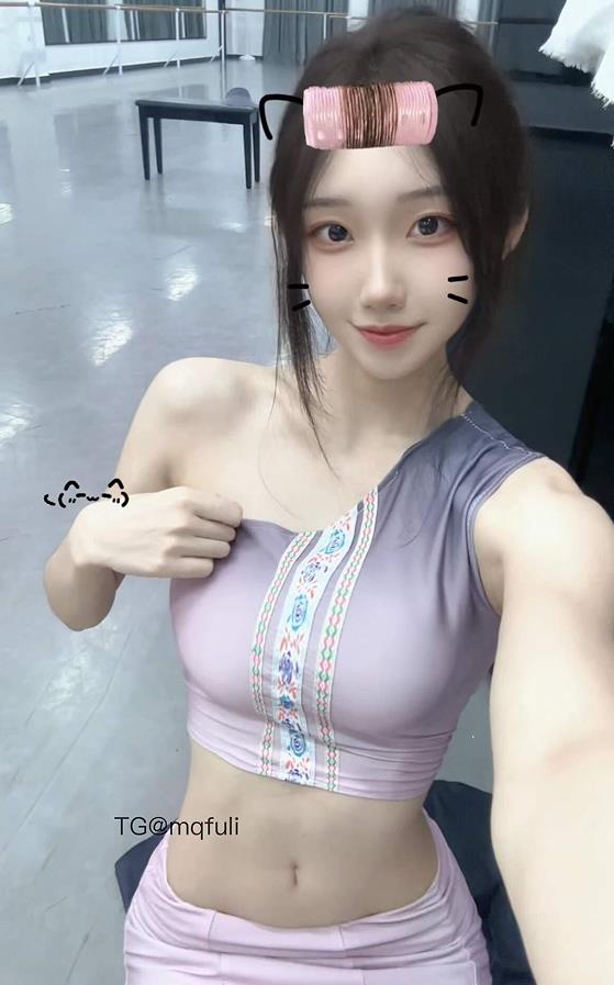 一笑呢 岛遇写真套图及视频资源合集下载