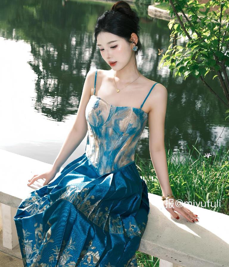 草莓熊啵啵 写真合集下载