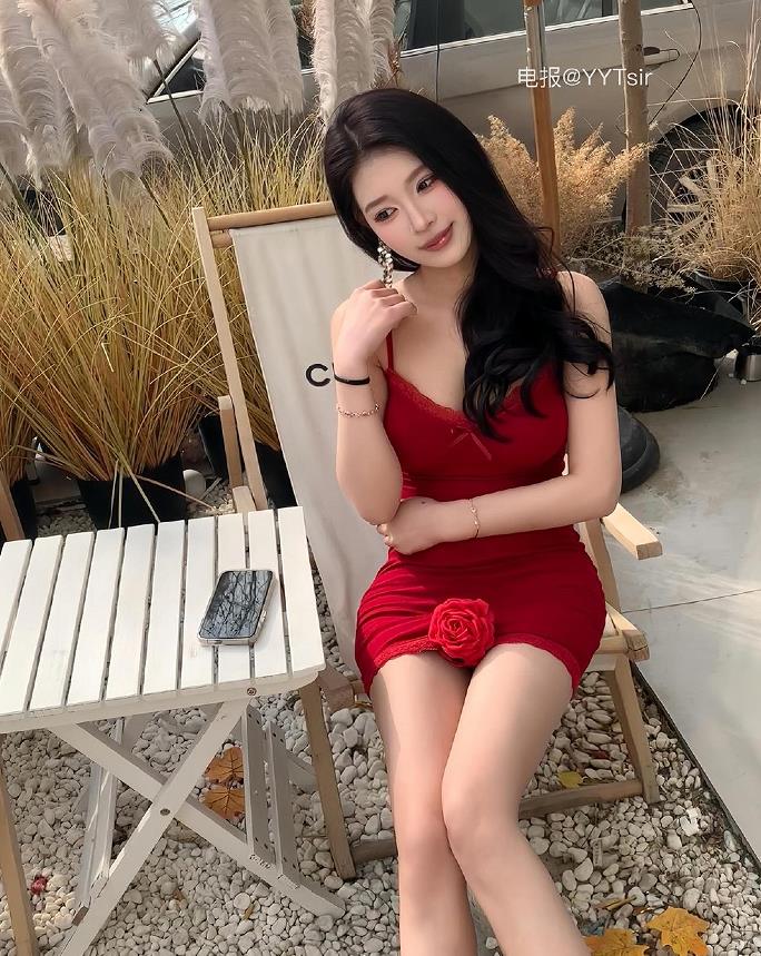 草莓熊啵啵 写真合集下载