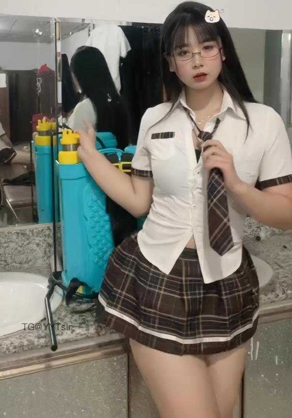 伤心的烤地瓜 全套写真图片及视频合集下载